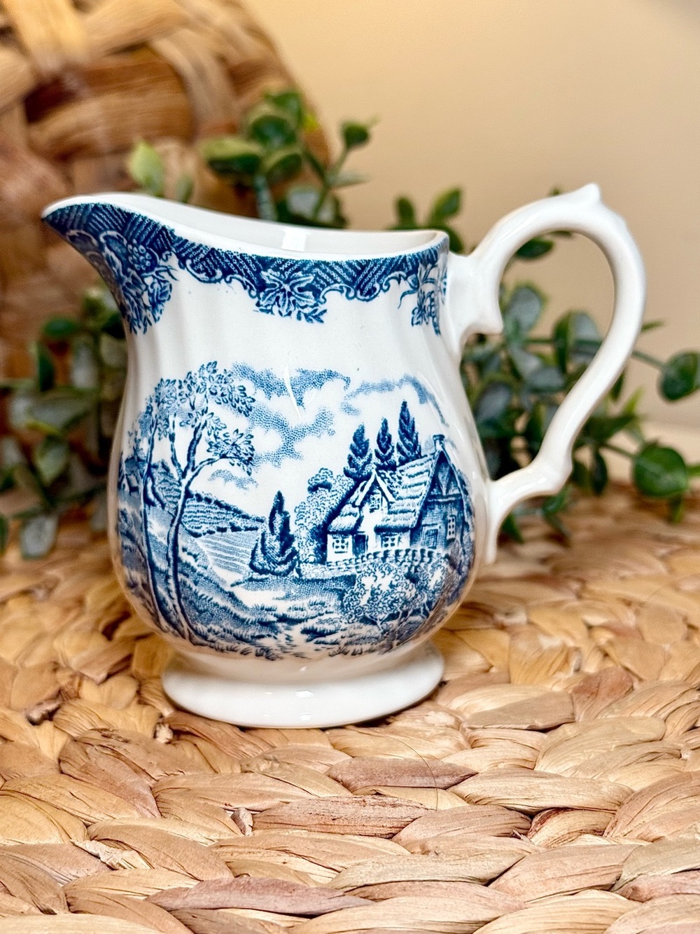 Vintage Churchill The Brook Cream & Sugar Set – Blue Transferware - Picture 6 of 11